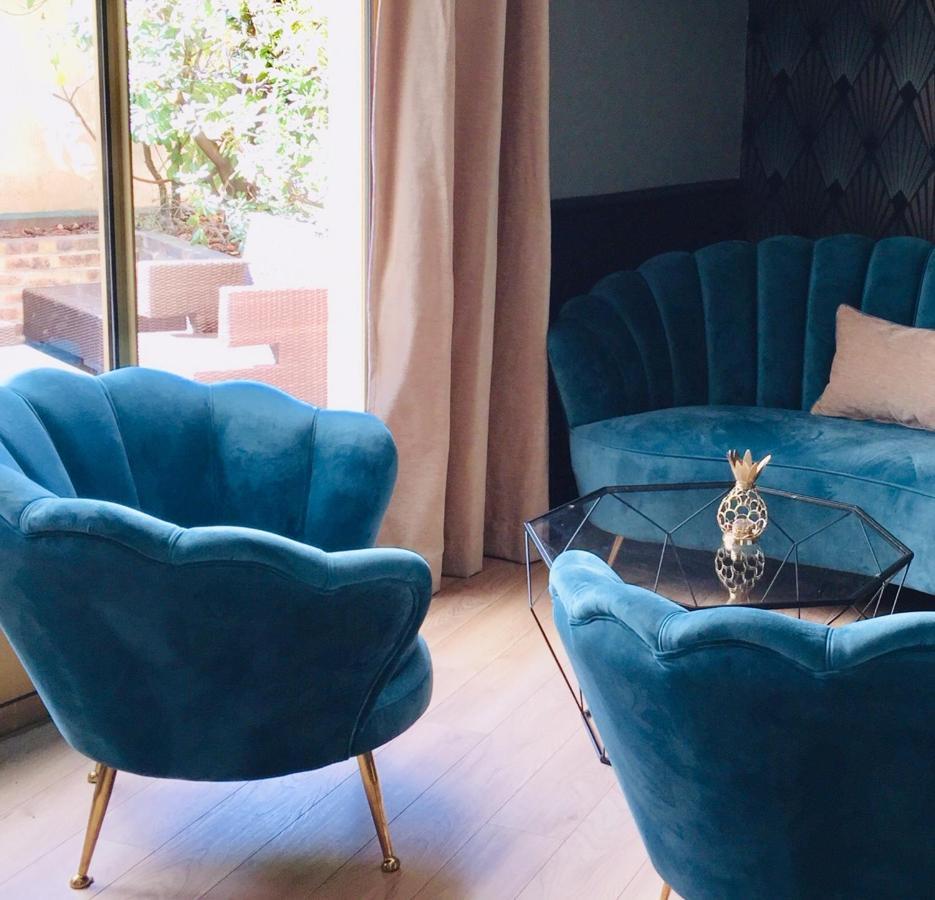 Hotel Le Cardinal Rueil Centre Zewnętrze zdjęcie