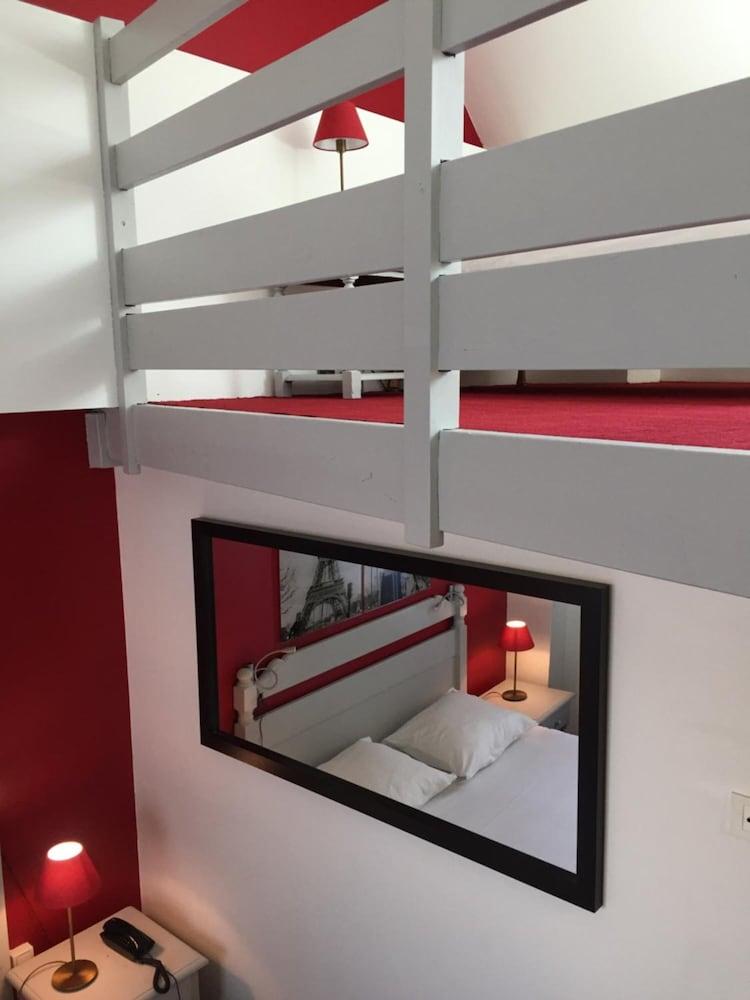 Hotel Le Cardinal Rueil Centre Zewnętrze zdjęcie