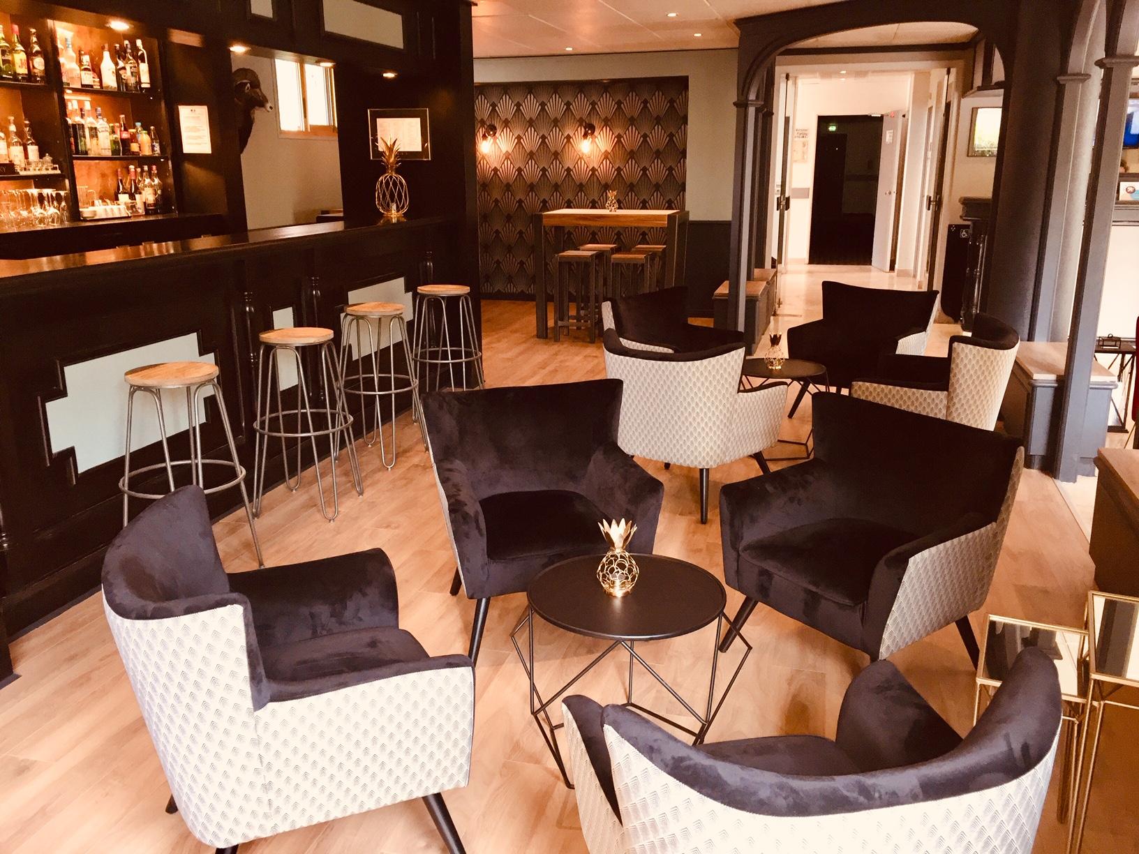 Hotel Le Cardinal Rueil Centre Zewnętrze zdjęcie