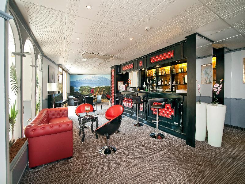 Hotel Le Cardinal Rueil Centre Zewnętrze zdjęcie