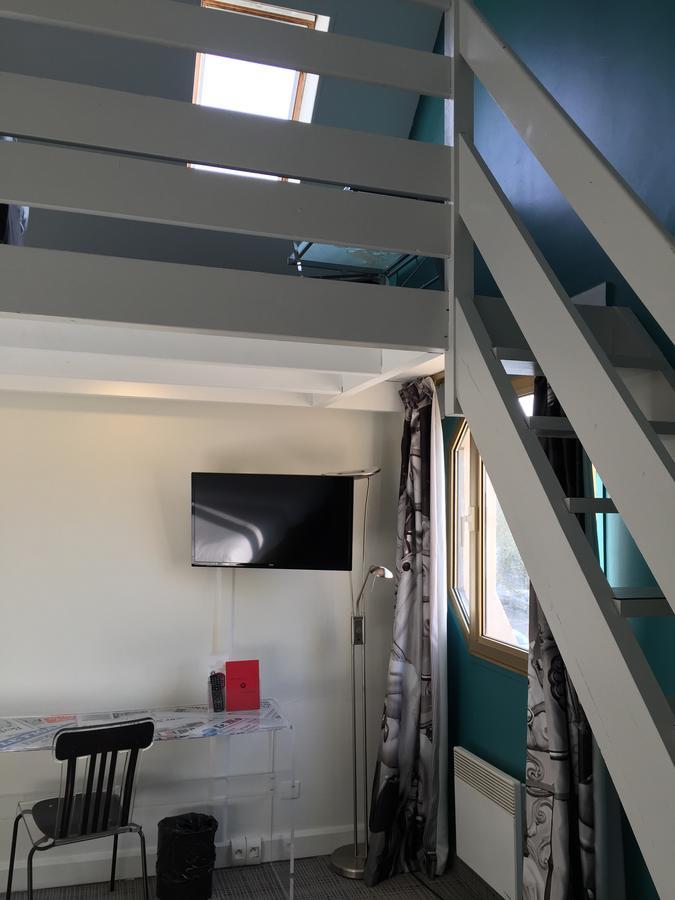 Hotel Le Cardinal Rueil Centre Zewnętrze zdjęcie