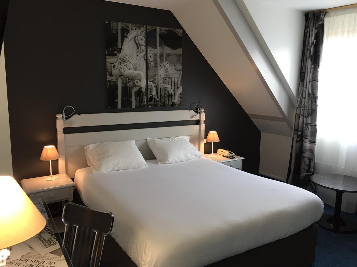 Hotel Le Cardinal Rueil Centre Zewnętrze zdjęcie