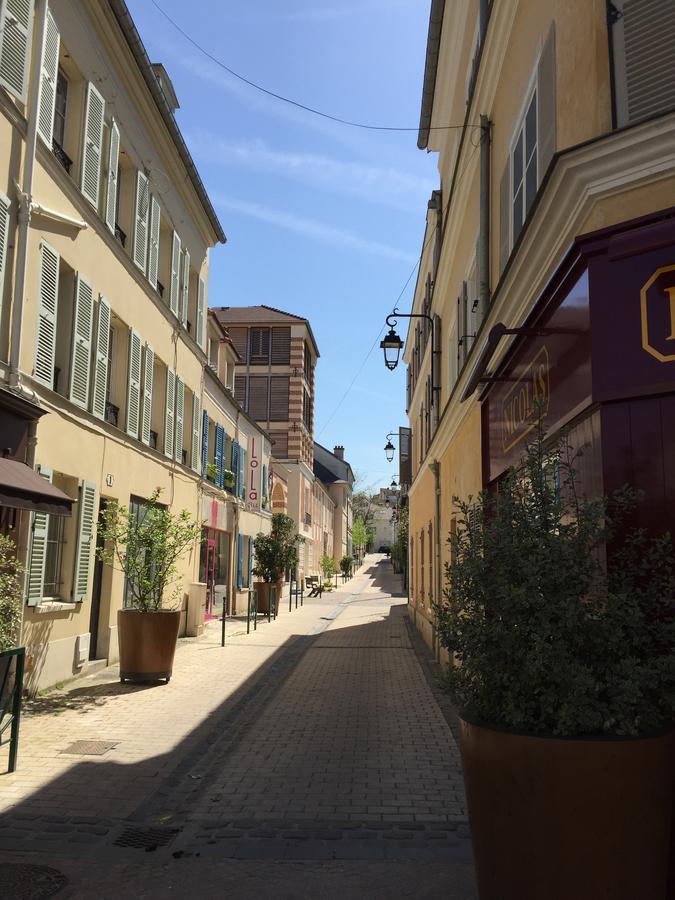 Hotel Le Cardinal Rueil Centre Zewnętrze zdjęcie